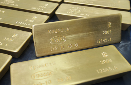 В этом году россияне приобрели рекордный за семь лет объем золотых слитков