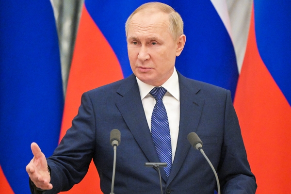   Путин - французскому журналисту: А вы хотите воевать с Россией? 