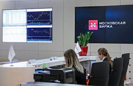 Падение индексов на Мосбирже и ослабление рубля. Чем будет определяться дальнейшая ситуация на рынках?